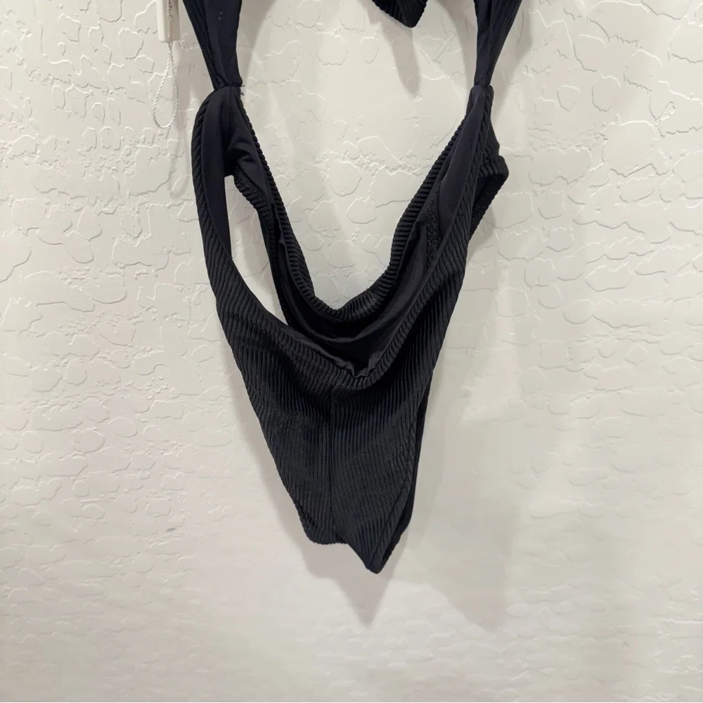 Frankie’s Bikinis Blake One Piece Swimsuit Womens XS Black Ribbed Knit Cutouts